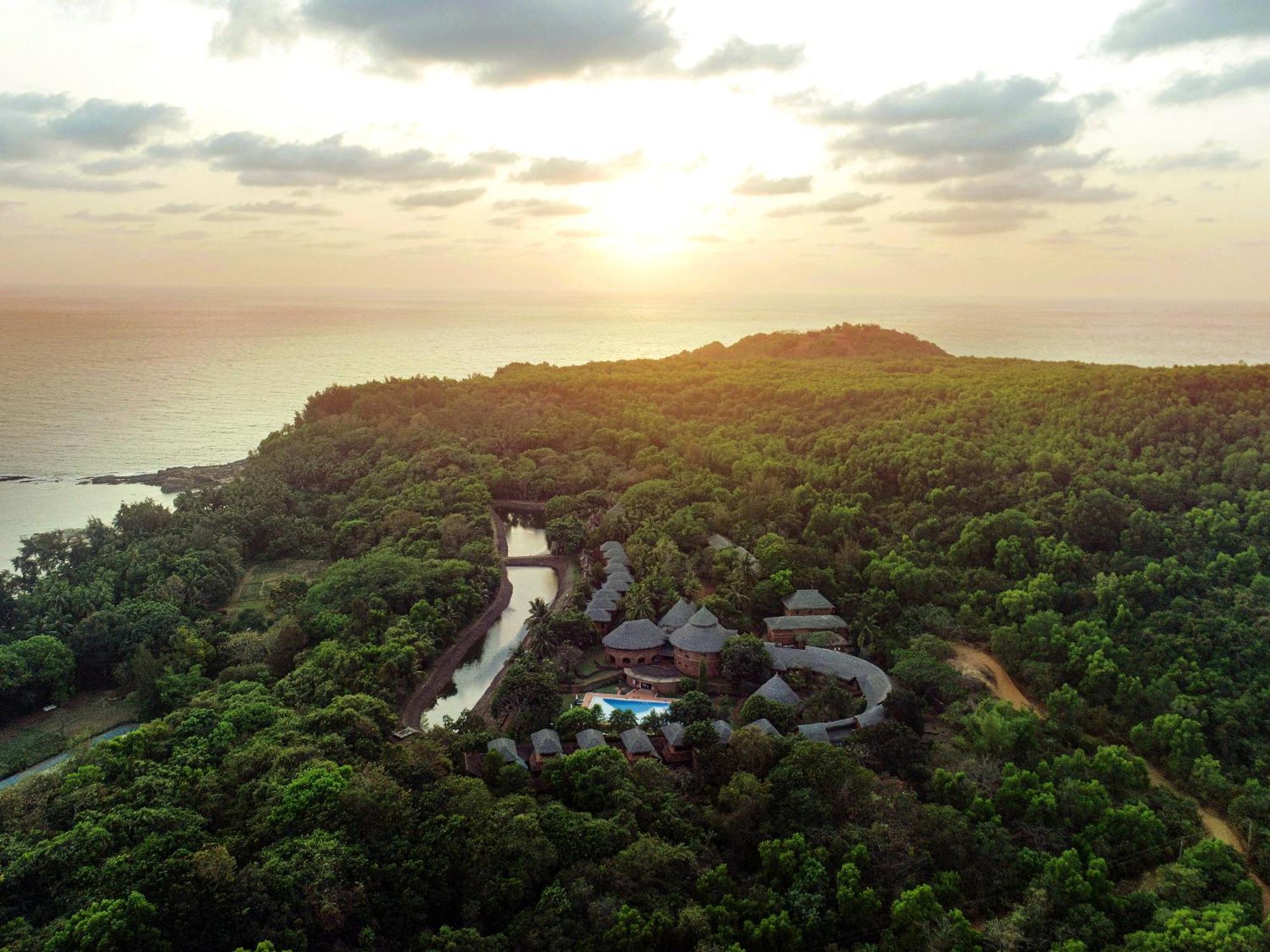 Swaswara Gokarna - A Cgh Earth Experience Hotel ภายนอก รูปภาพ